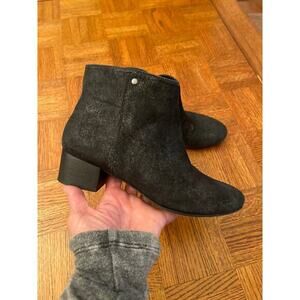 Trask Women's Vivian Metallic Suede Booties Booties size 7.5